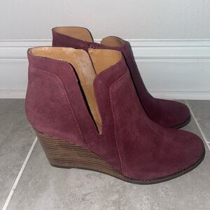 Lucky Brand Yabba Burgundy Suede Wedge Boots
